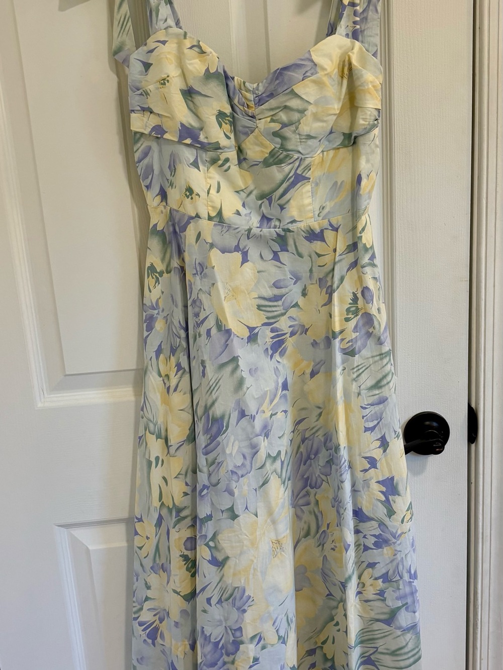 Selfie Leslie Pastel Yellow & Lavender Floral Maxi Dress